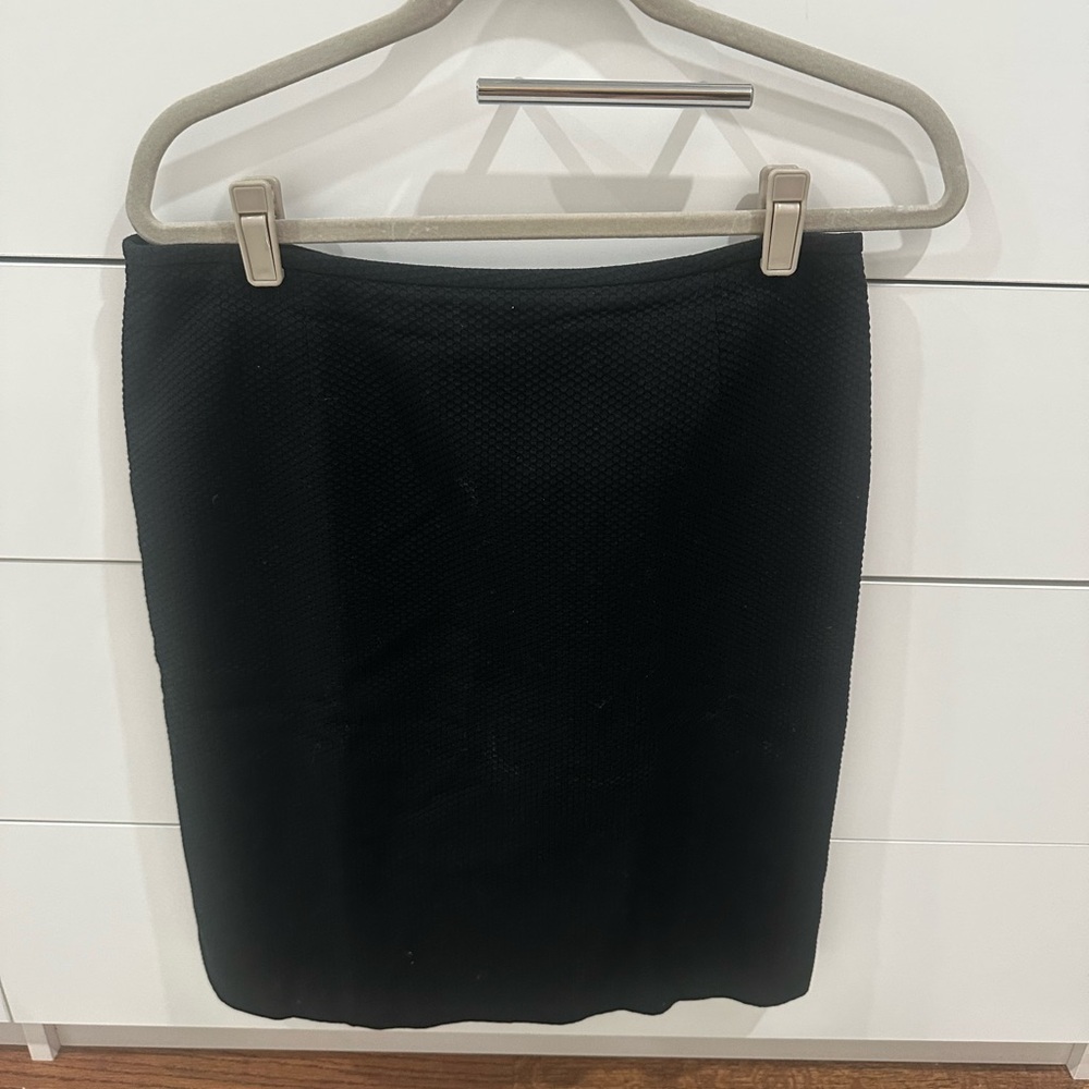 Tahari Skirt Suit Size 8 - Picture 4 of 7